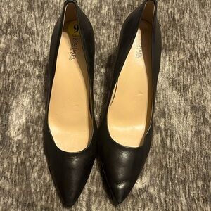 Michael Kors women stiletto pointed toe pumps black leather size 9M